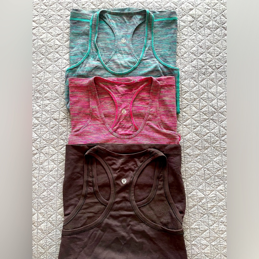 Lululemon 3 tank top bundle size 6